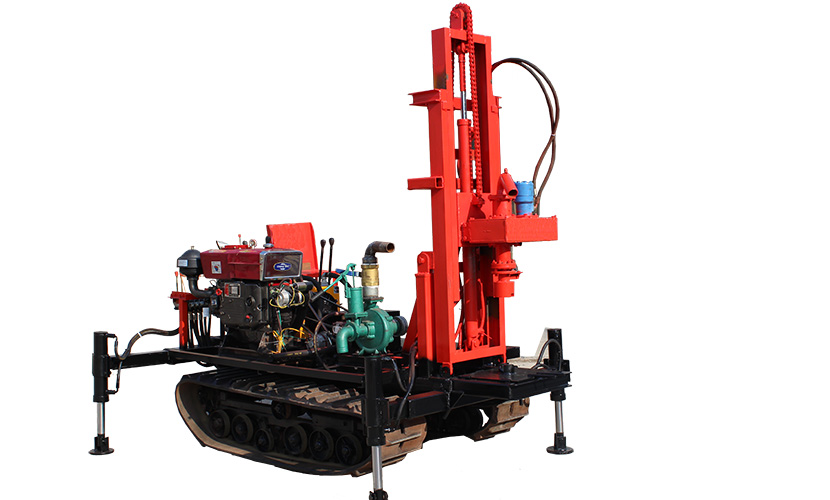 Crawler hydraulic water well drilling machine 